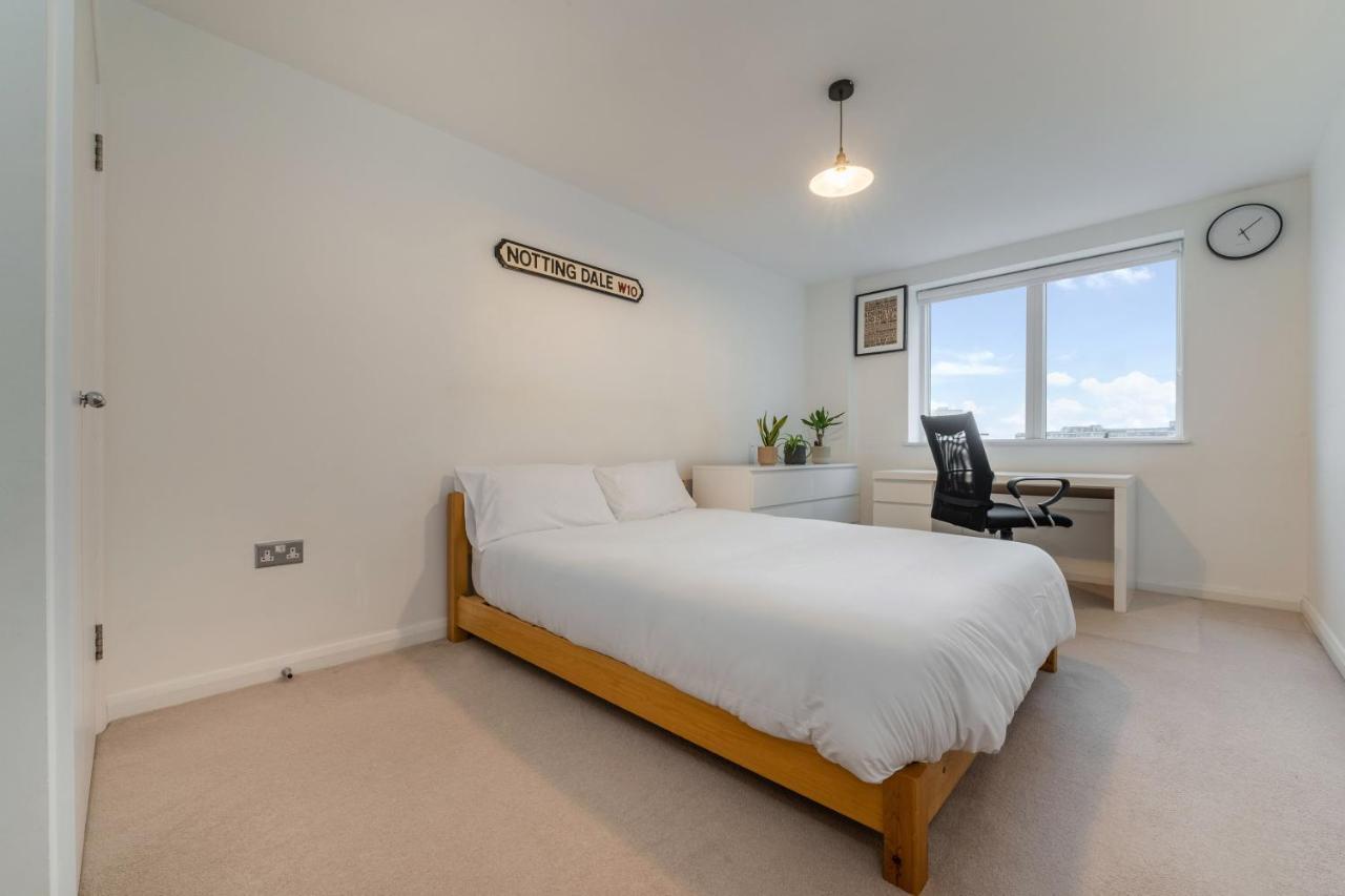 Kensington Luxury Retreat: Spacious 2-Bedroom with Prime Location London Exterior photo